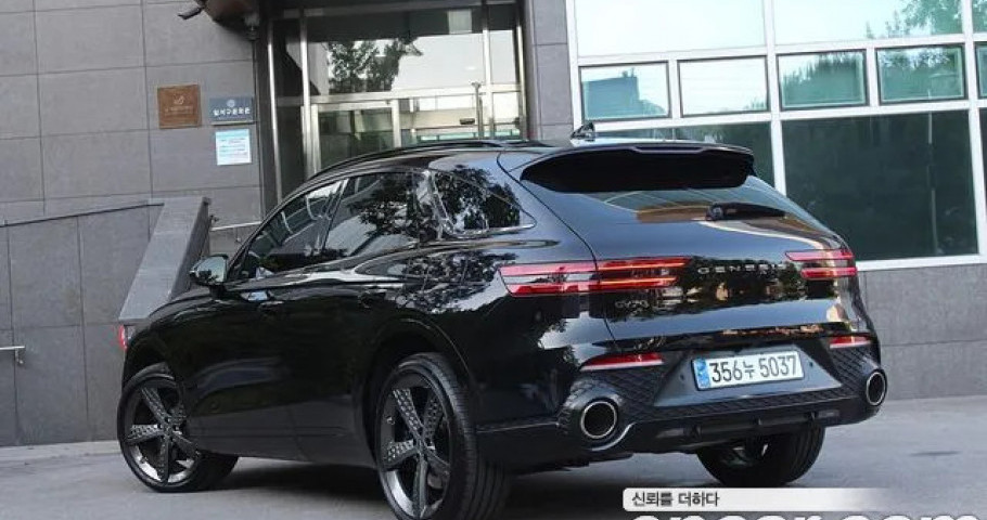 Genesis Gv70 