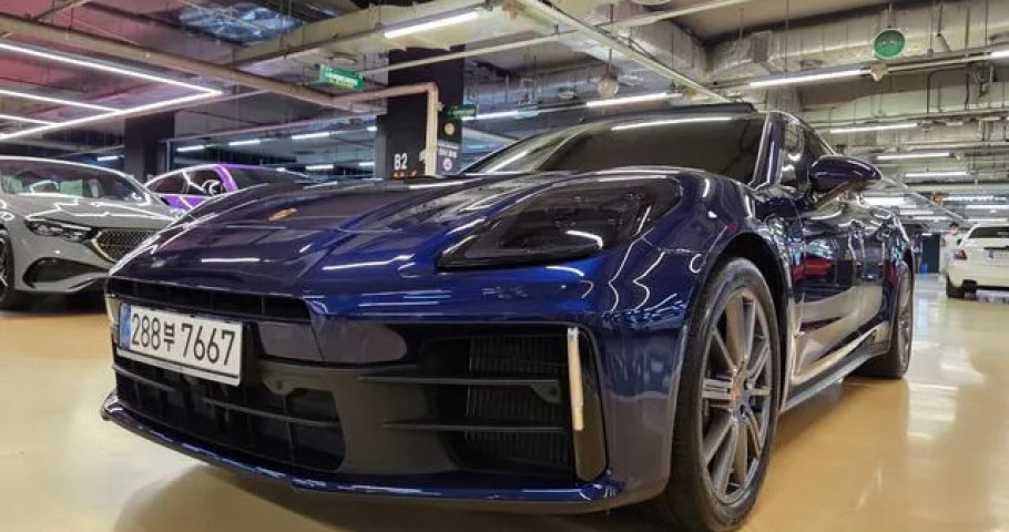 Porsche Panamera 