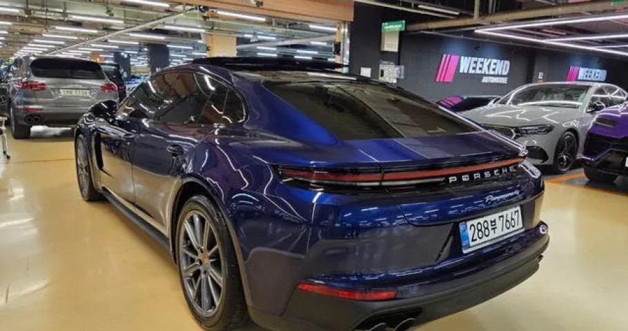Porsche Panamera 