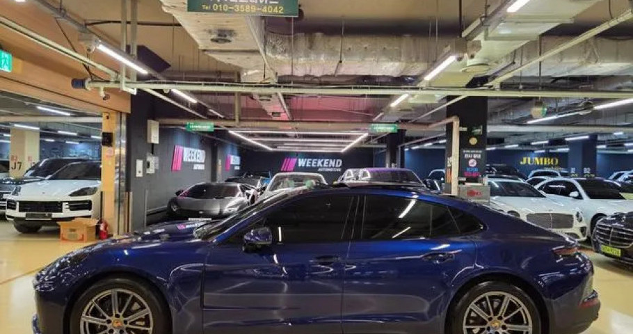 Porsche Panamera 