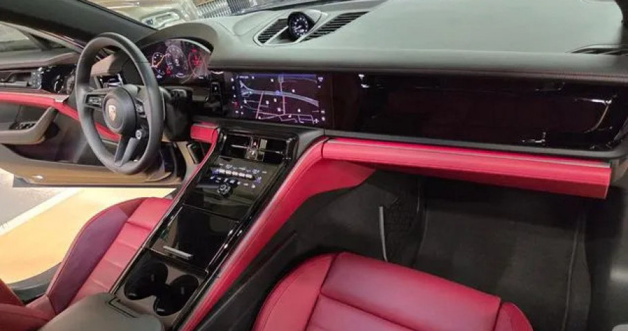 Porsche Panamera 