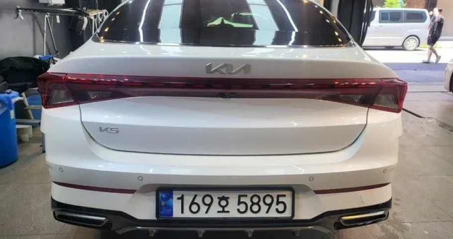 Kia K5 