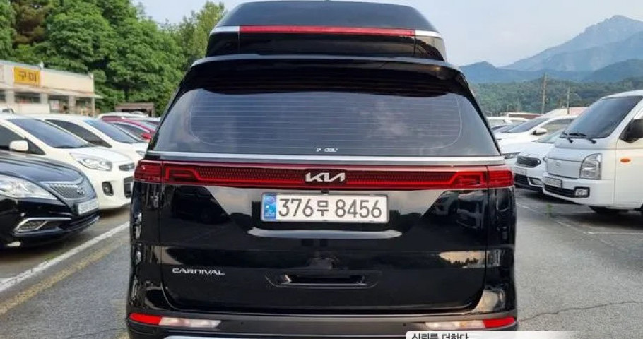 Kia Carnival 