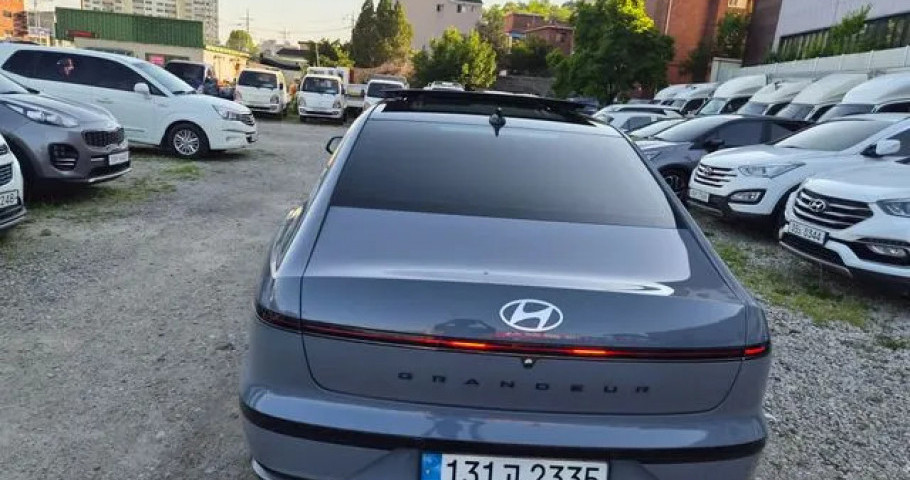 Hyundai Grandeur 