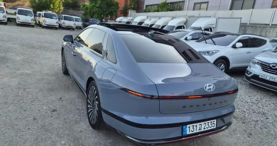 Hyundai Grandeur 