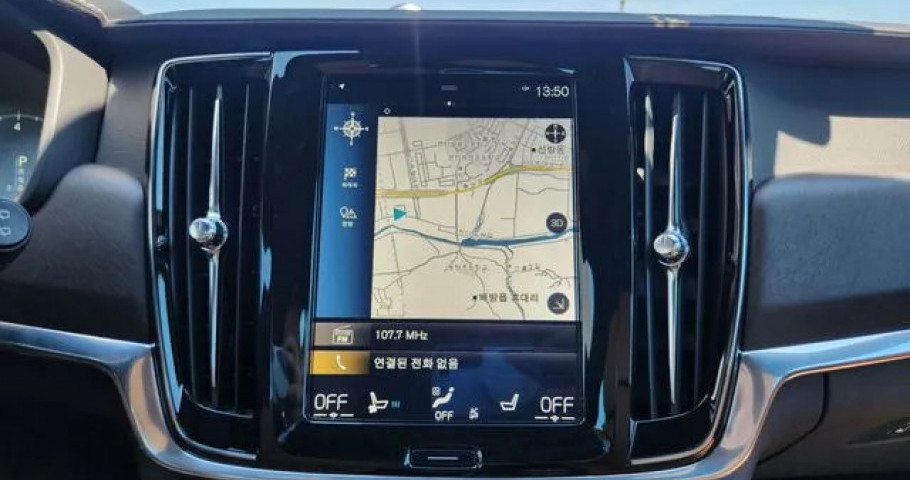 Volvo V90 