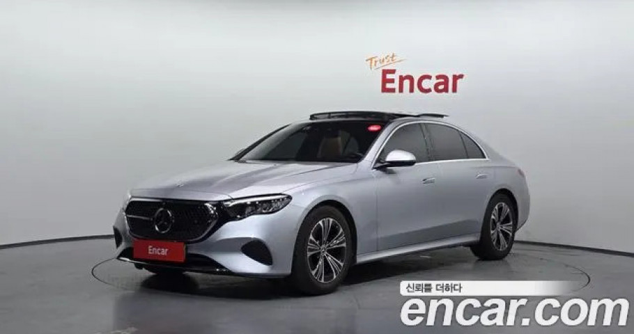 Mercedes-Benz E-Class 