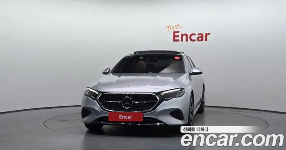 Mercedes-Benz E-Class 