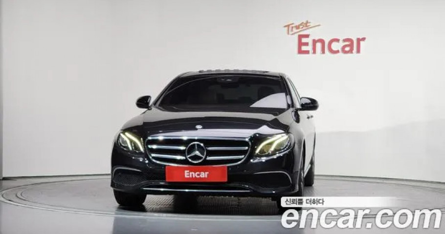 Mercedes-Benz E-Class 