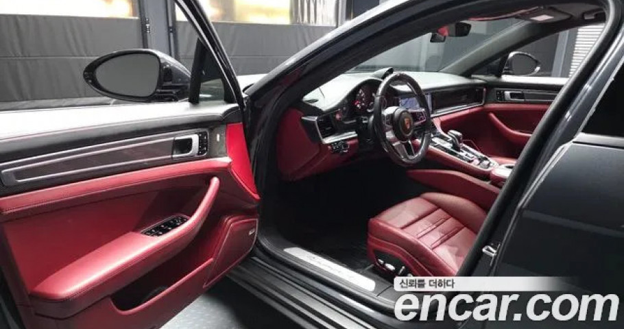 Porsche Panamera 