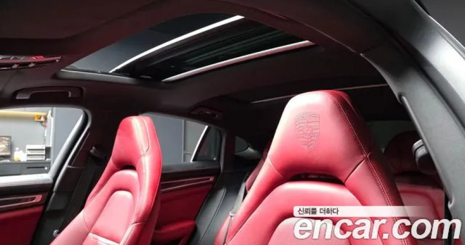 Porsche Panamera 