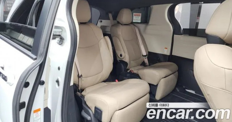 Toyota Sienna 