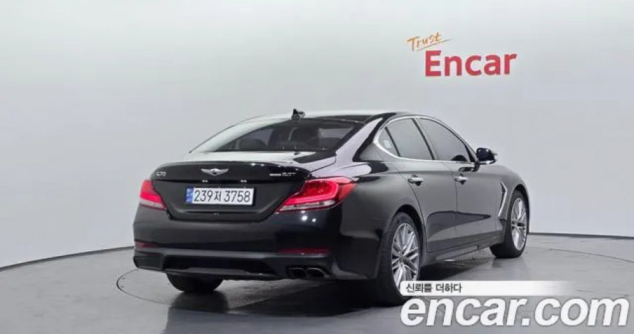 Genesis G70 
