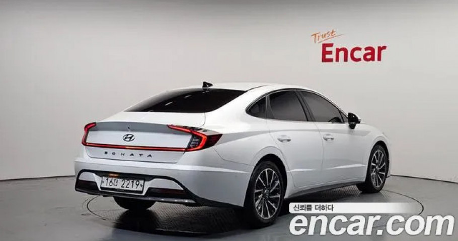 Hyundai Sonata 
