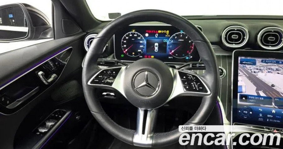 Mercedes-Benz C-Class 