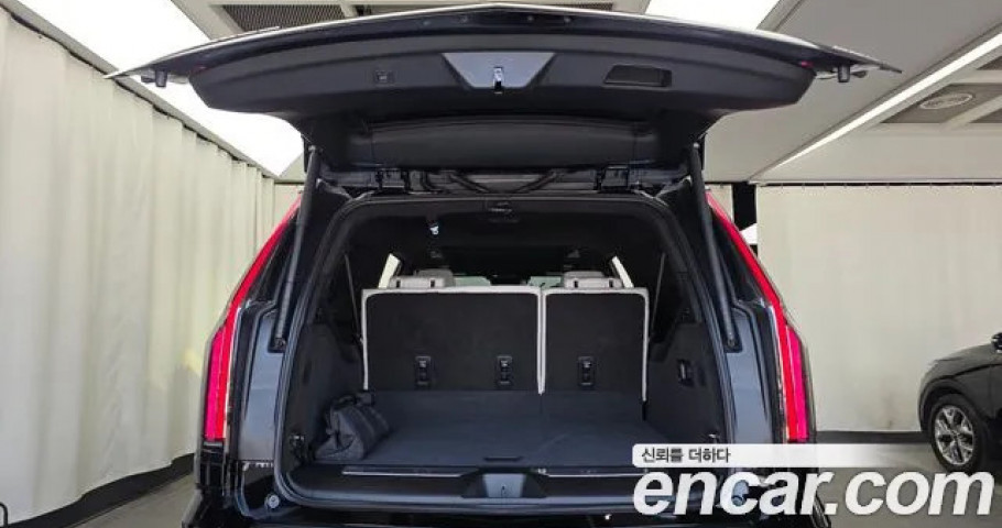 Cadillac Escalade 