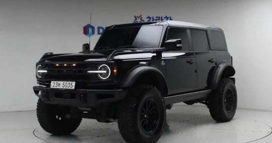 Ford Bronco 