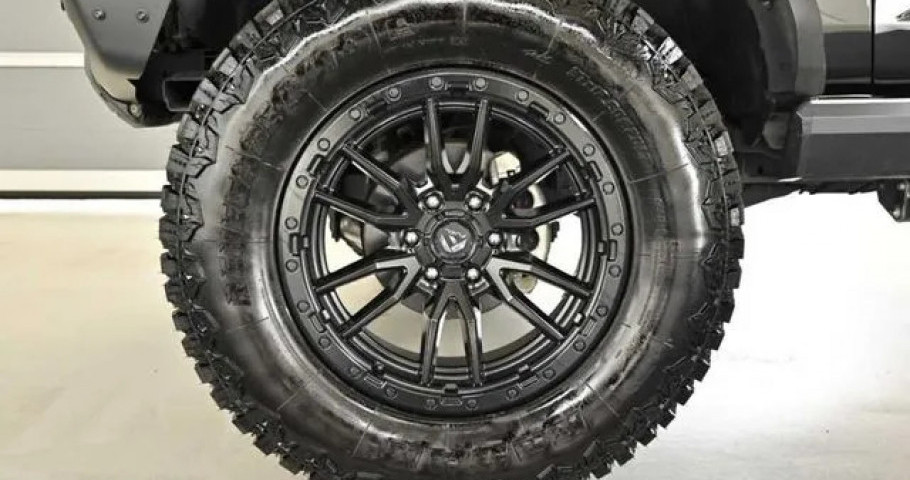 Ford Bronco 
