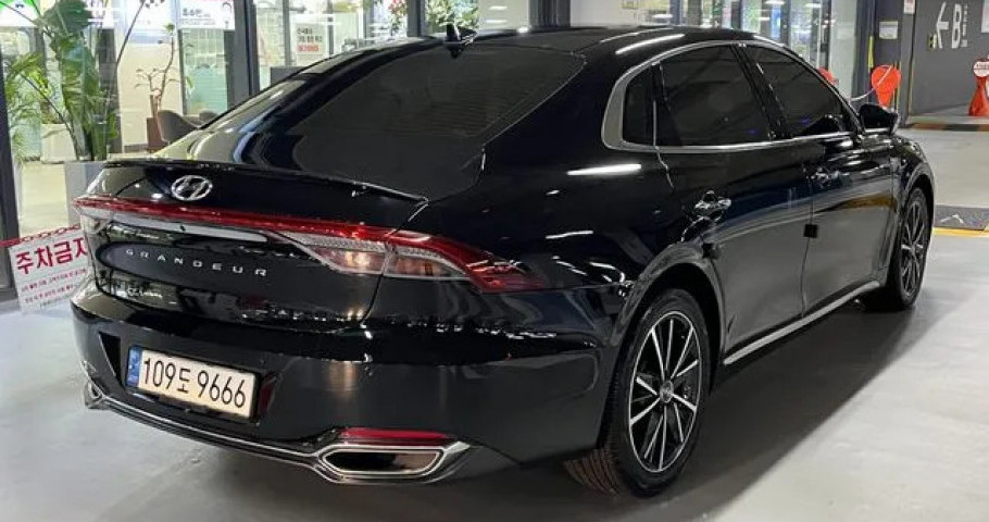Hyundai Grandeur 
