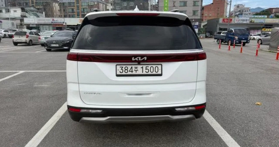 Kia Carnival 