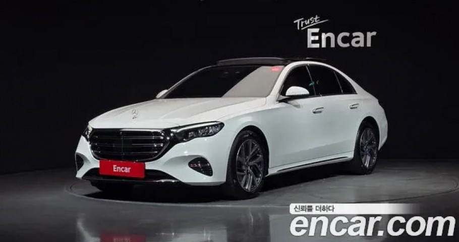 Mercedes-Benz E-Class 