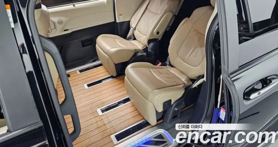 Toyota Sienna 