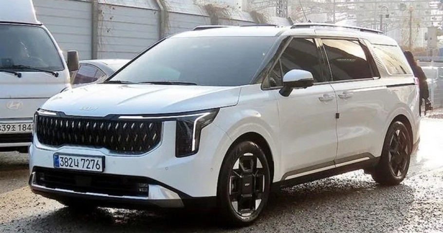 Kia Carnival 