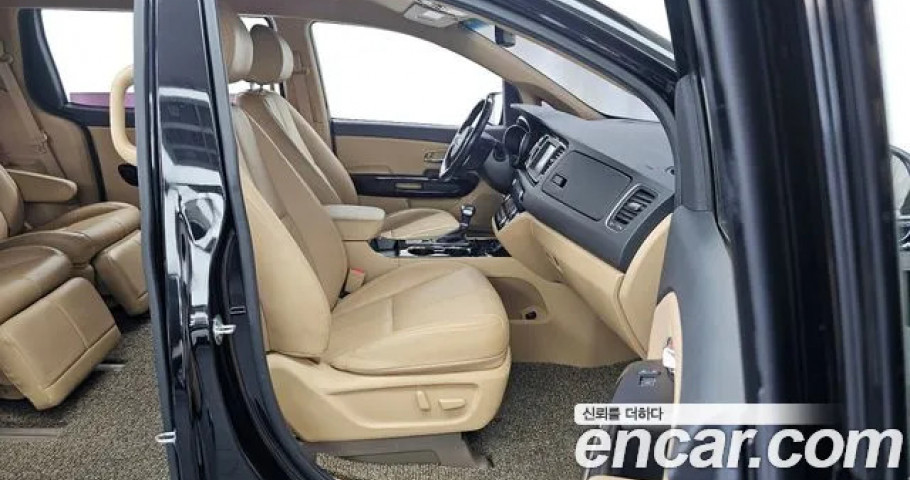 Kia Carnival 