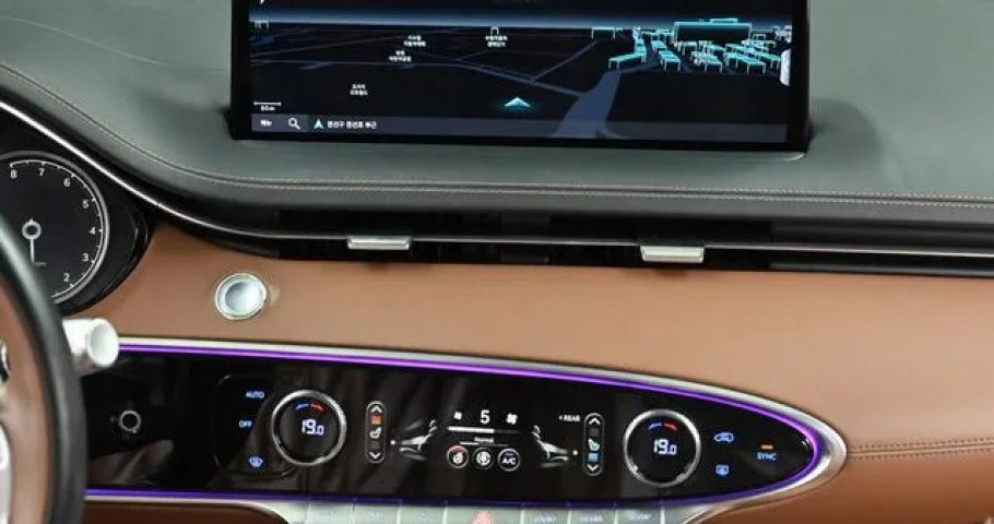 Genesis Gv70 