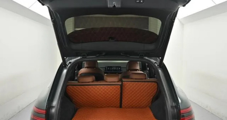 Genesis Gv70 