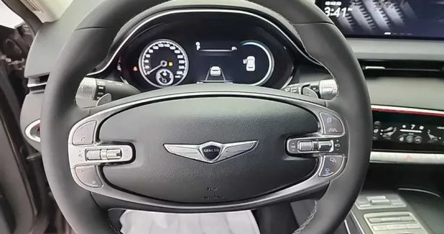 Genesis Gv70 