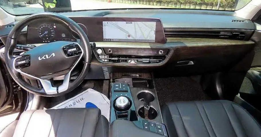 Kia K8 