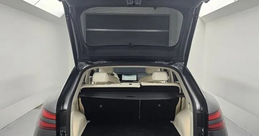 Genesis Gv60 