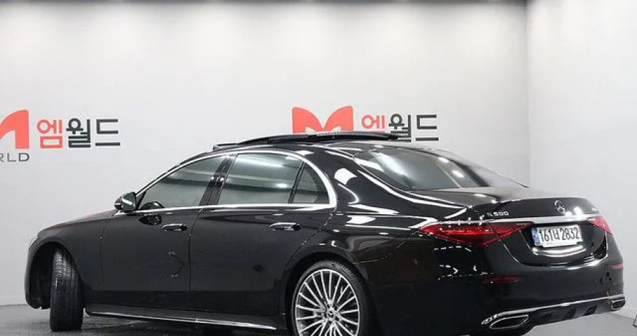 Mercedes-Benz S-Class 