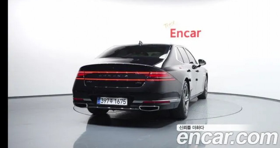 Genesis G90 
