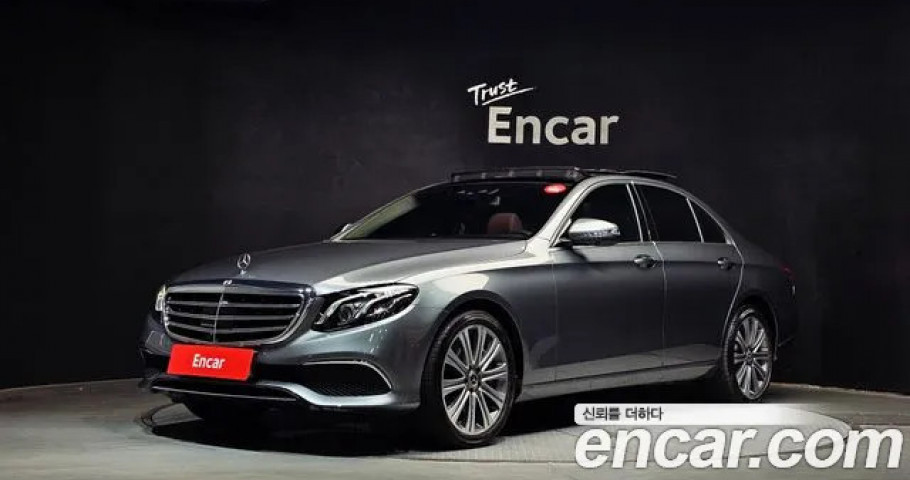 Mercedes-Benz E-Class 
