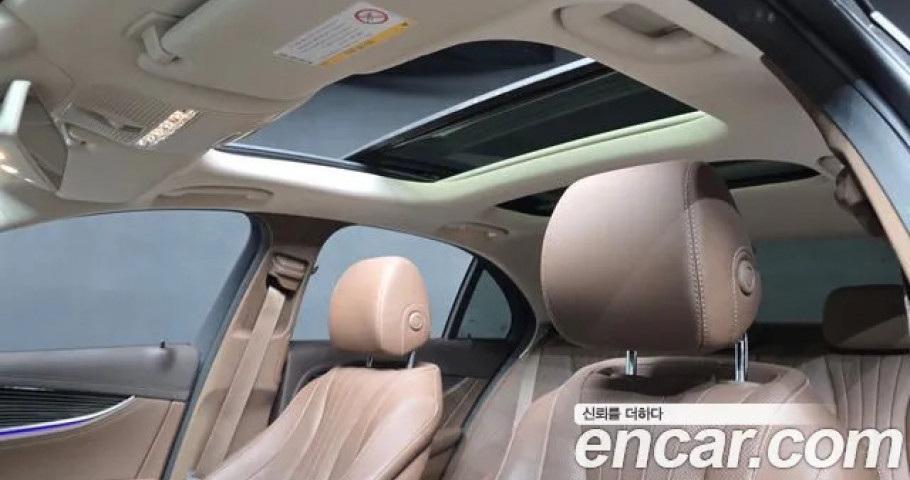Mercedes-Benz E-Class 