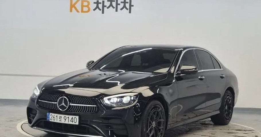 Mercedes-Benz E-Class 
