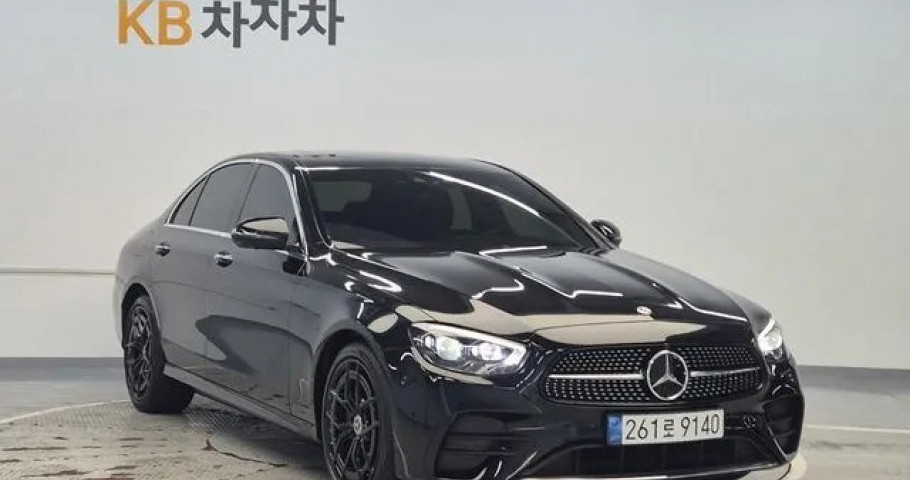 Mercedes-Benz E-Class 
