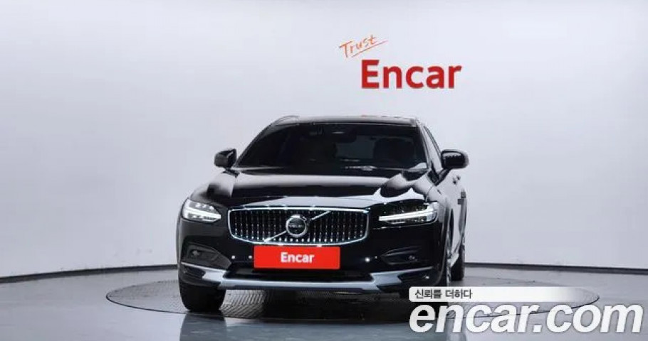 Volvo V90 