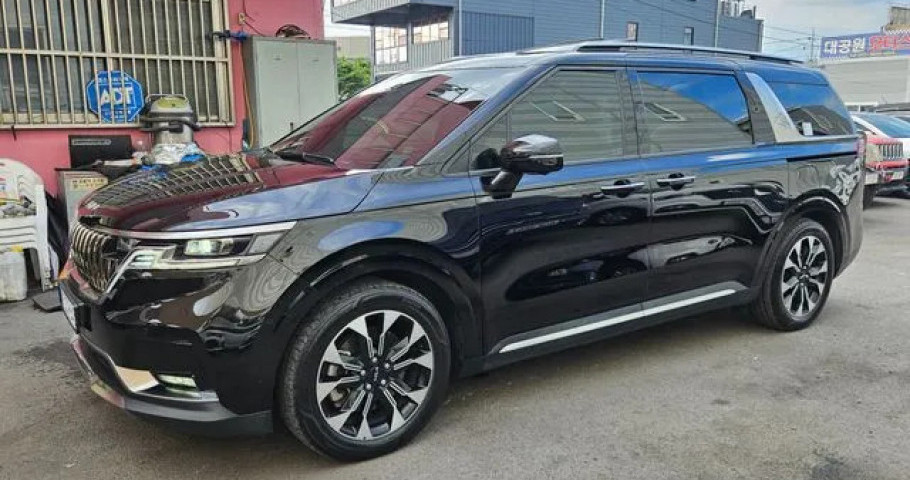 Kia Carnival 