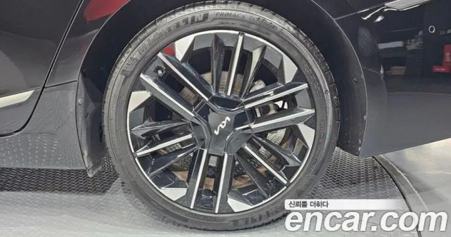 Kia K8 