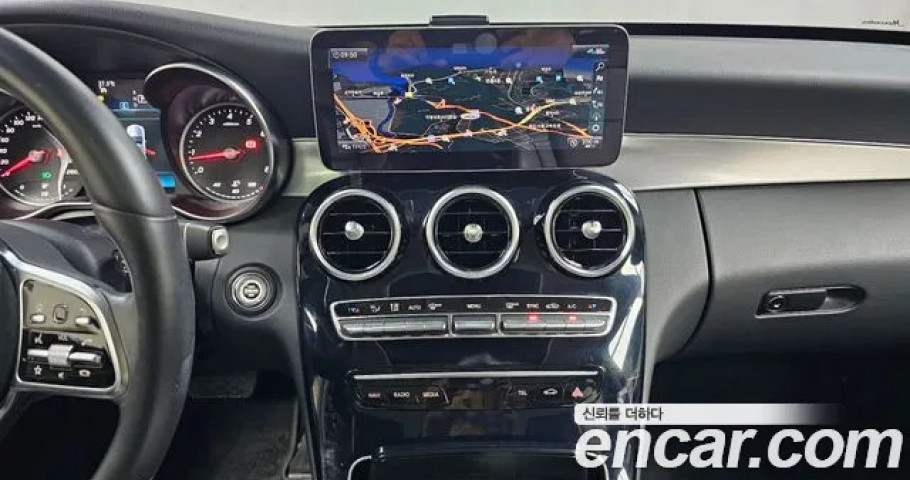 Mercedes-Benz C-Class 