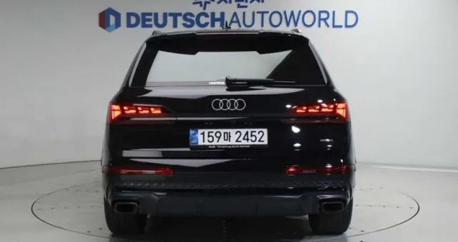 Audi Q7 
