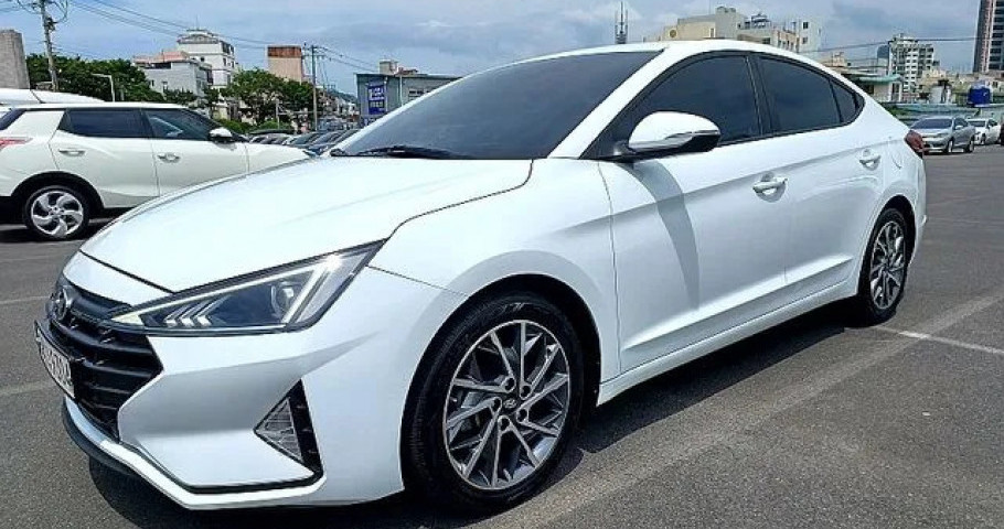 Hyundai Avante (Elantra) 