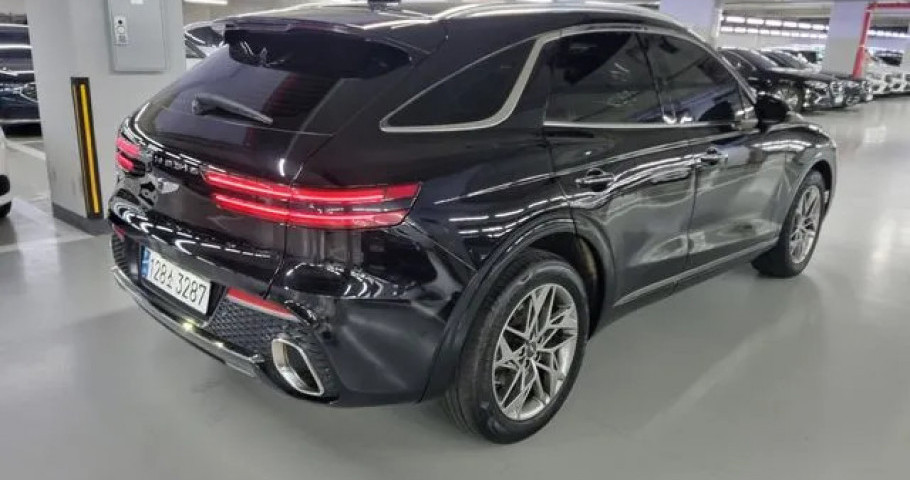 Genesis Gv70 