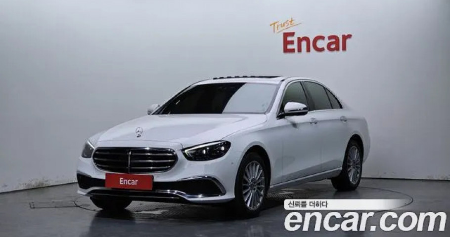 Mercedes-Benz E-Class 