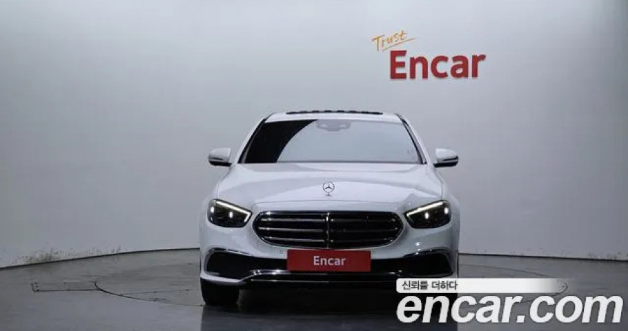 Mercedes-Benz E-Class 