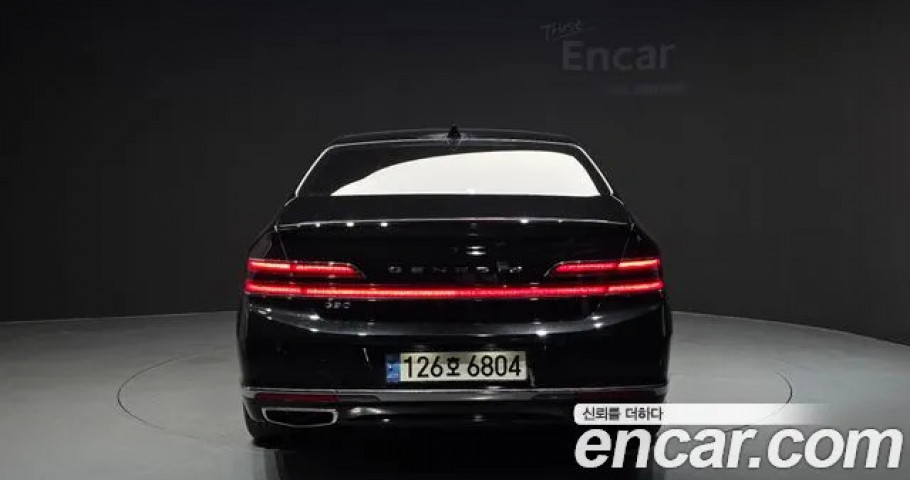 Genesis G90 