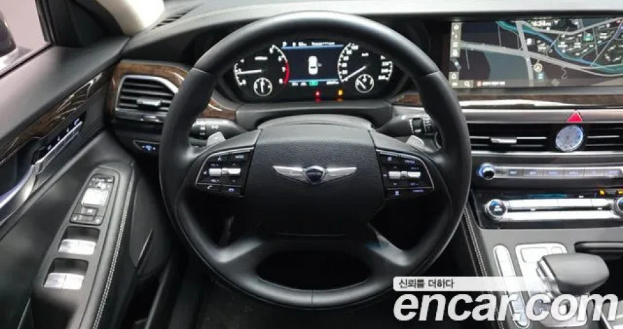 Genesis G90 